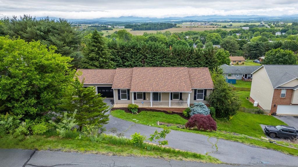 163 VALLEY VIEW AVE, MOUNT SIDNEY, Virginia 24467, 3 Bedrooms Bedrooms, ,2 BathroomsBathrooms,Residential,163 VALLEY VIEW AVE,664951 MLS # 664951