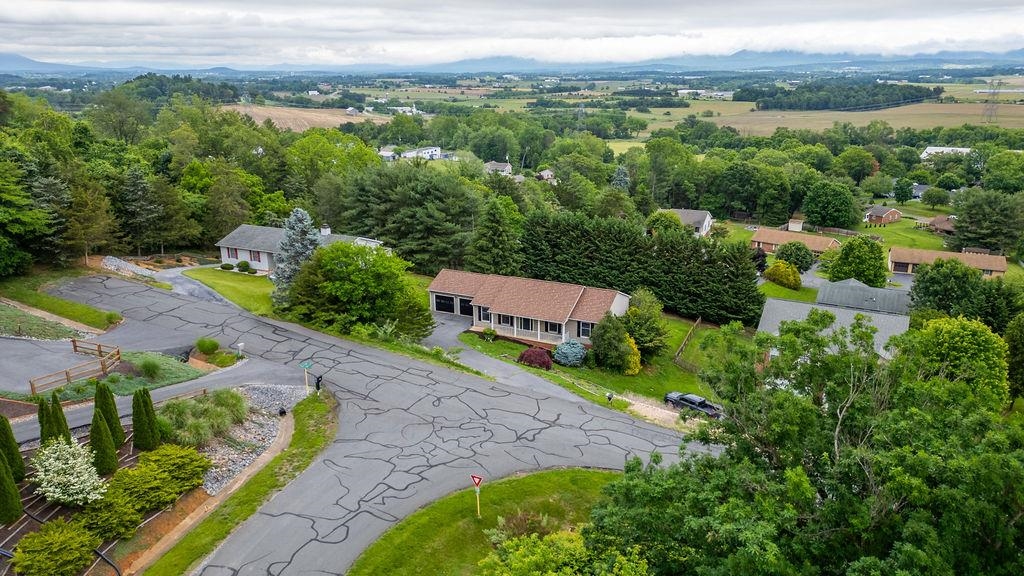 163 VALLEY VIEW AVE, MOUNT SIDNEY, Virginia 24467, 3 Bedrooms Bedrooms, ,2 BathroomsBathrooms,Residential,163 VALLEY VIEW AVE,664951 MLS # 664951