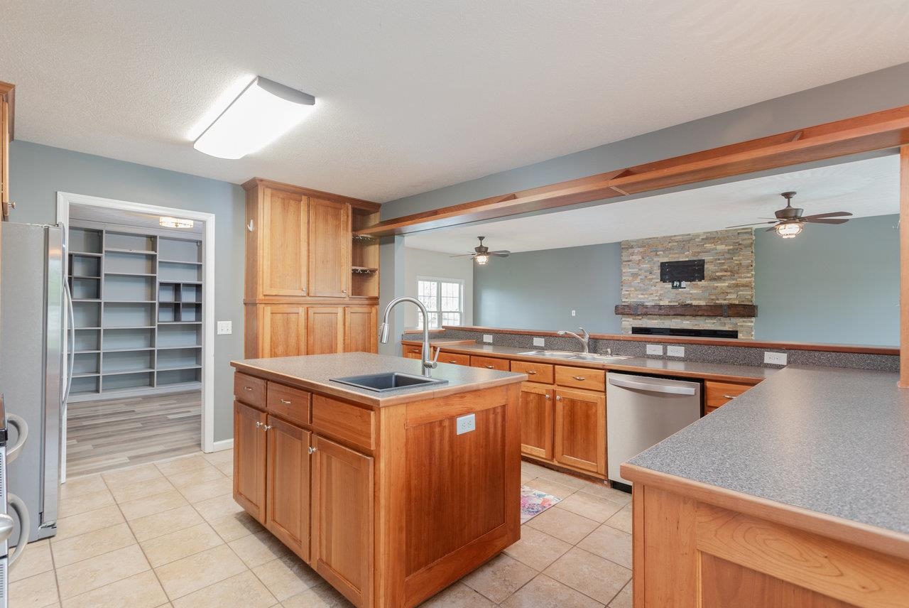 6081 DOTTS LN, PENN LAIRD, Virginia 22846, 4 Bedrooms Bedrooms, ,2 BathroomsBathrooms,Residential,6081 DOTTS LN,664957 MLS # 664957
