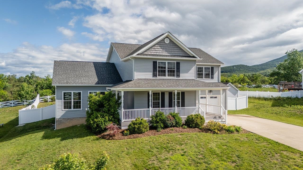 6081 DOTTS LN, PENN LAIRD, Virginia 22846, 4 Bedrooms Bedrooms, ,2 BathroomsBathrooms,Residential,6081 DOTTS LN,664957 MLS # 664957