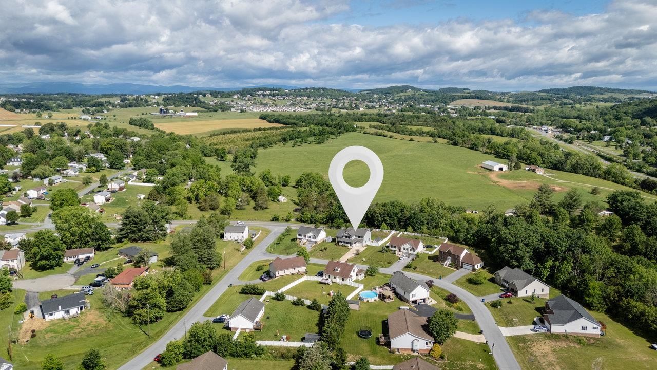 6081 DOTTS LN, PENN LAIRD, Virginia 22846, 4 Bedrooms Bedrooms, ,2 BathroomsBathrooms,Residential,6081 DOTTS LN,664957 MLS # 664957
