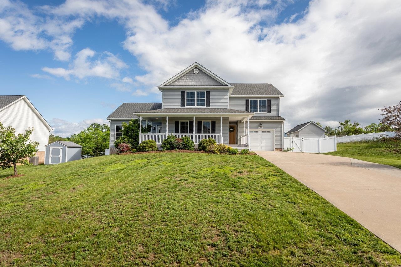 6081 DOTTS LN, PENN LAIRD, Virginia 22846, 4 Bedrooms Bedrooms, ,2 BathroomsBathrooms,Residential,6081 DOTTS LN,664957 MLS # 664957