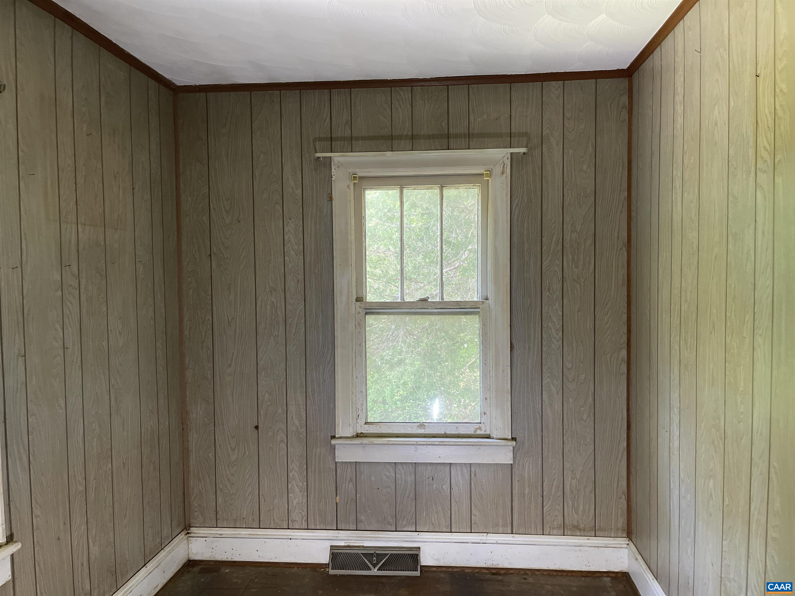 6932 ROCKFISH RIVER RD, SCHUYLER, Virginia 22969, 3 Bedrooms Bedrooms, ,1 BathroomBathrooms,Residential,6932 ROCKFISH RIVER RD,664965 MLS # 664965