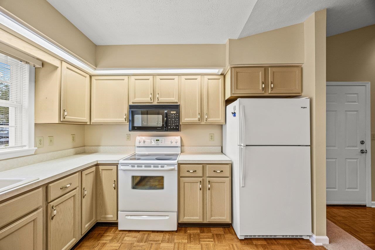 127 EMERALD DR, HARRISONBURG, Virginia 22801, 2 Bedrooms Bedrooms, ,2 BathroomsBathrooms,Residential,127 EMERALD DR,664966 MLS # 664966