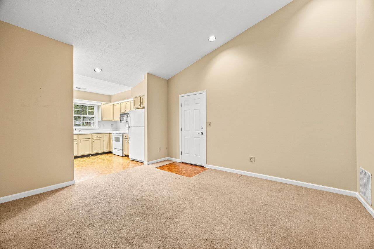 127 EMERALD DR, HARRISONBURG, Virginia 22801, 2 Bedrooms Bedrooms, ,2 BathroomsBathrooms,Residential,127 EMERALD DR,664966 MLS # 664966