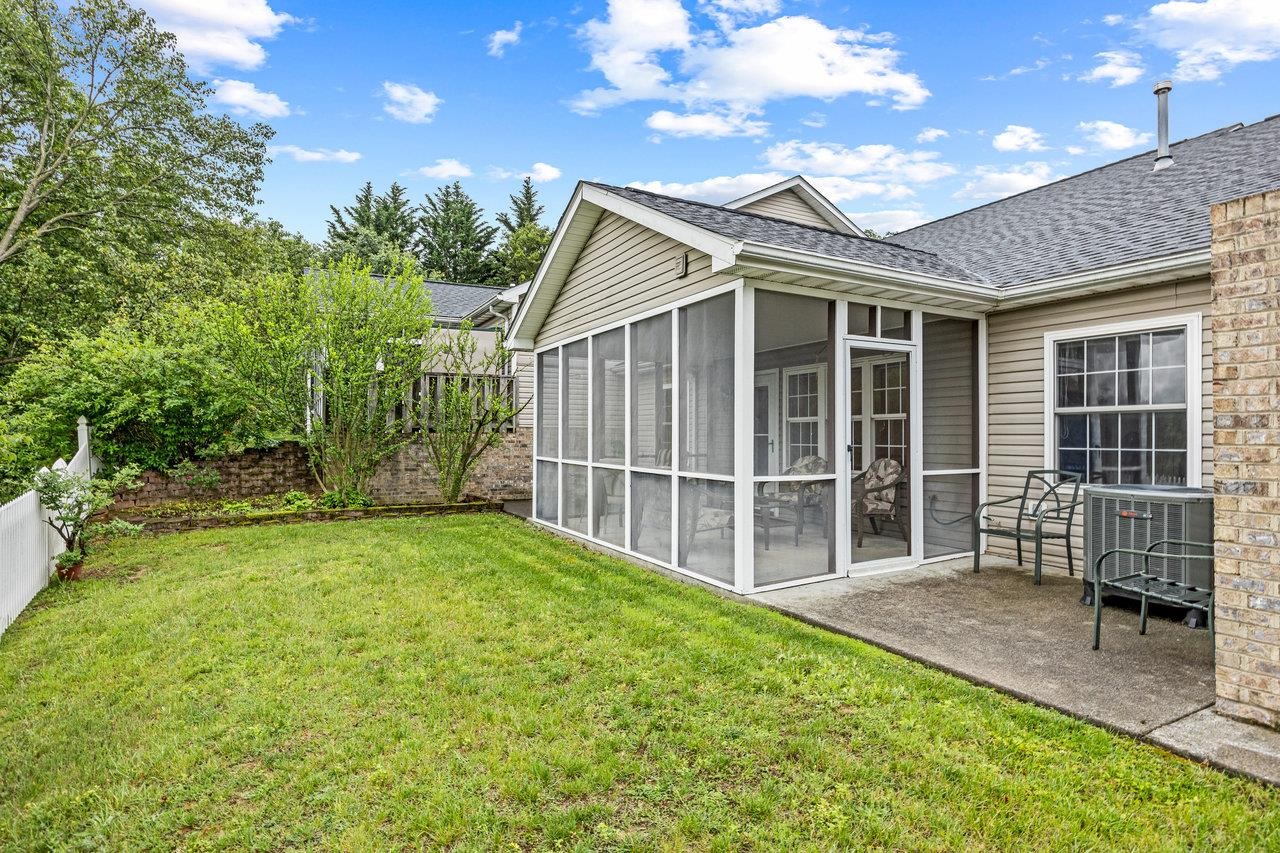 127 EMERALD DR, HARRISONBURG, Virginia 22801, 2 Bedrooms Bedrooms, ,2 BathroomsBathrooms,Residential,127 EMERALD DR,664966 MLS # 664966