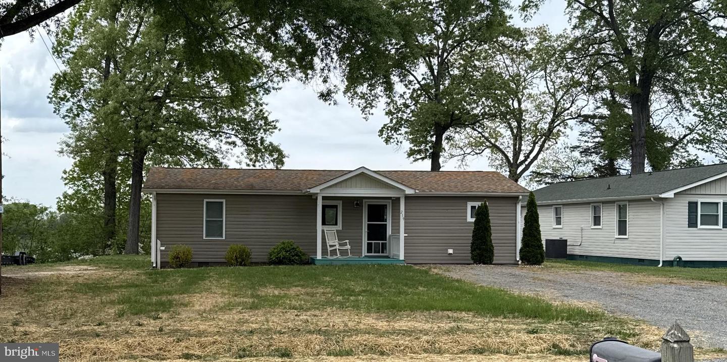 219 MATTOX AVE, COLONIAL BEACH, Virginia 22443, 3 Bedrooms Bedrooms, 6 Rooms Rooms,2 BathroomsBathrooms,Residential,For sale,219 MATTOX AVE,VAWE2008746 MLS # VAWE2008746
