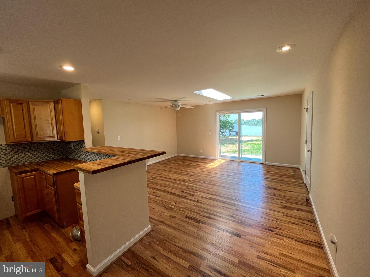 219 MATTOX AVE, COLONIAL BEACH, Virginia 22443, 3 Bedrooms Bedrooms, 6 Rooms Rooms,2 BathroomsBathrooms,Residential,For sale,219 MATTOX AVE,VAWE2008746 MLS # VAWE2008746