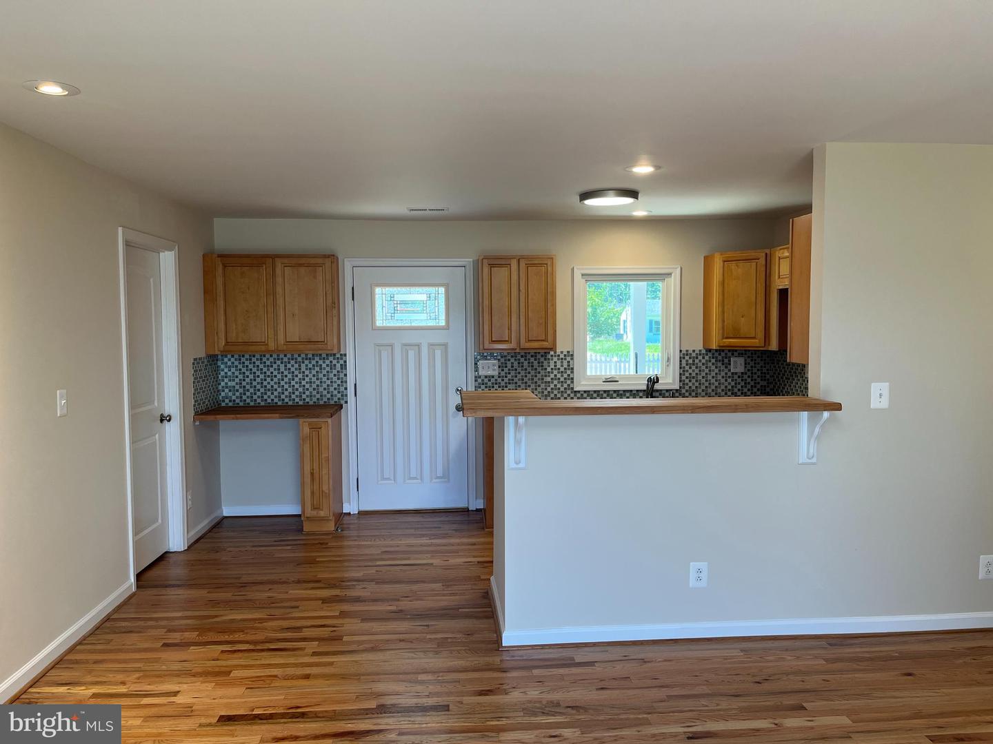 219 MATTOX AVE, COLONIAL BEACH, Virginia 22443, 3 Bedrooms Bedrooms, 6 Rooms Rooms,2 BathroomsBathrooms,Residential,For sale,219 MATTOX AVE,VAWE2008746 MLS # VAWE2008746
