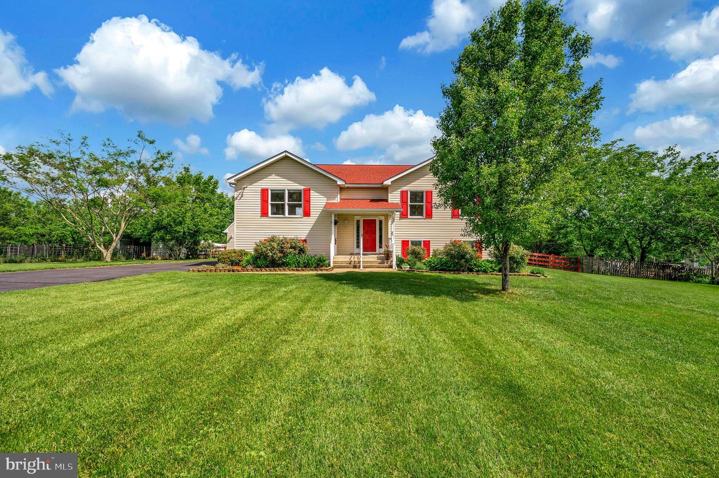 23141 VILLAGE RD, UNIONVILLE, Virginia 22567, 3 Bedrooms Bedrooms, ,2 BathroomsBathrooms,Residential,For sale,23141 VILLAGE RD,VAOR2009532 MLS # VAOR2009532
