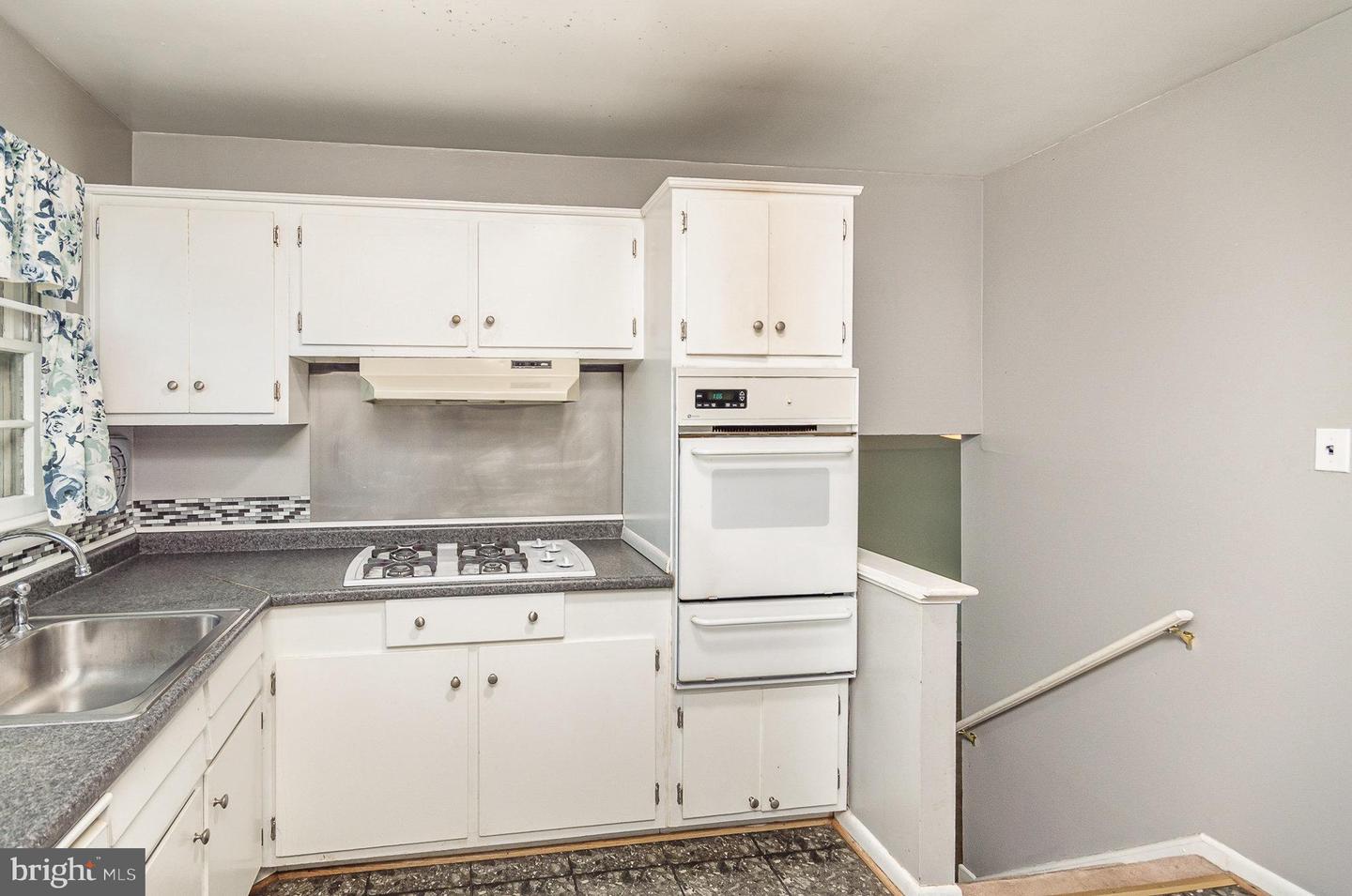 8809 VERNON VIEW DR, ALEXANDRIA, Virginia 22308, 4 Bedrooms Bedrooms, ,1 BathroomBathrooms,Residential,For sale,8809 VERNON VIEW DR,VAFX2237696 MLS # VAFX2237696