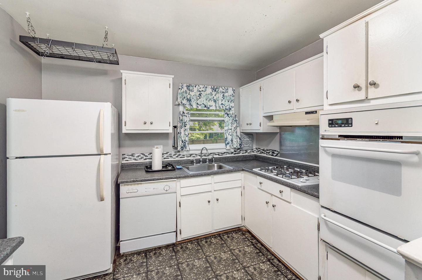 8809 VERNON VIEW DR, ALEXANDRIA, Virginia 22308, 4 Bedrooms Bedrooms, ,1 BathroomBathrooms,Residential,For sale,8809 VERNON VIEW DR,VAFX2237696 MLS # VAFX2237696