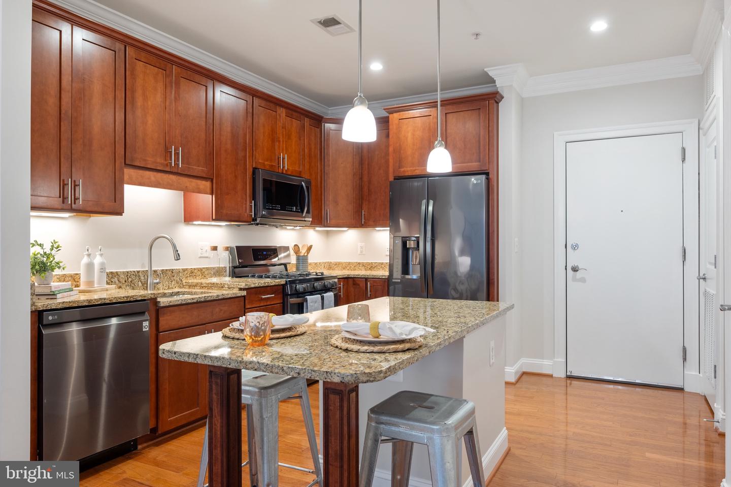 1023 N ROYAL ST #104, ALEXANDRIA, Virginia 22314, 1 Bedroom Bedrooms, ,1 BathroomBathrooms,Residential,For sale,1023 N ROYAL ST #104,VAAX2044788 MLS # VAAX2044788