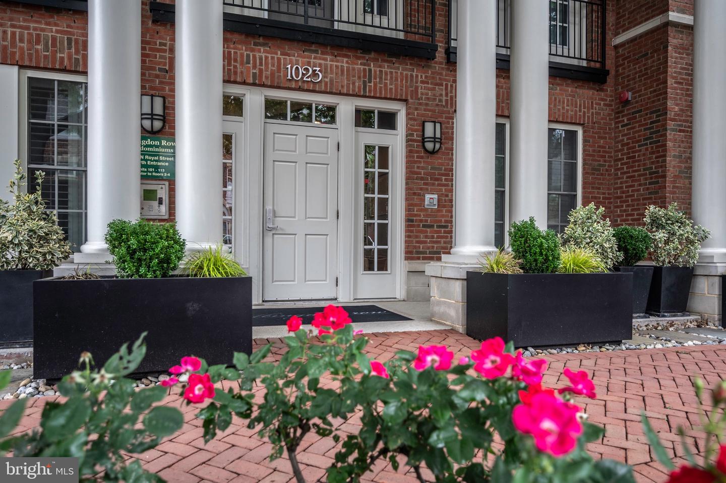 1023 N ROYAL ST #104, ALEXANDRIA, Virginia 22314, 1 Bedroom Bedrooms, ,1 BathroomBathrooms,Residential,For sale,1023 N ROYAL ST #104,VAAX2044788 MLS # VAAX2044788