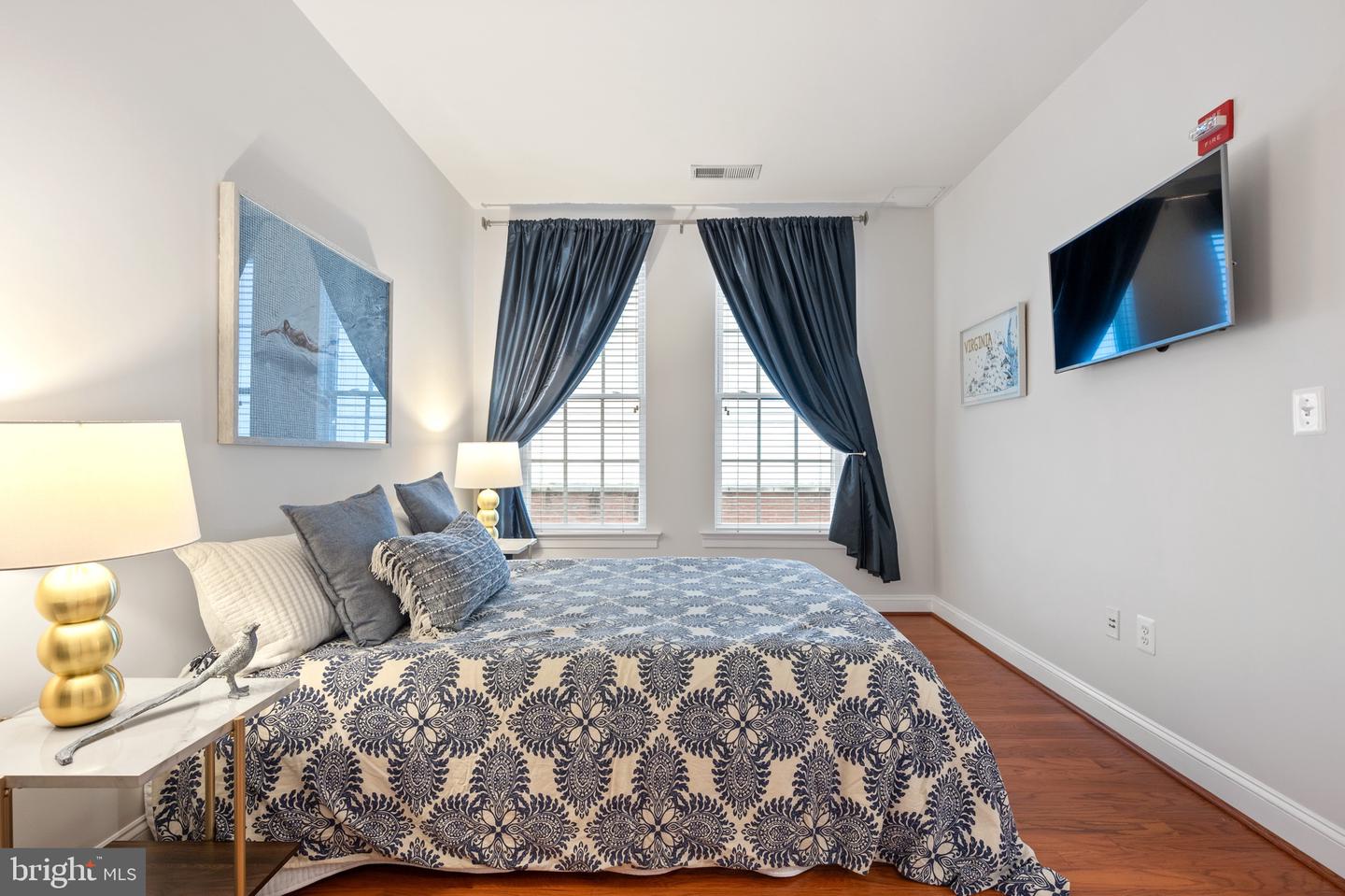 1023 N ROYAL ST #104, ALEXANDRIA, Virginia 22314, 1 Bedroom Bedrooms, ,1 BathroomBathrooms,Residential,For sale,1023 N ROYAL ST #104,VAAX2044788 MLS # VAAX2044788