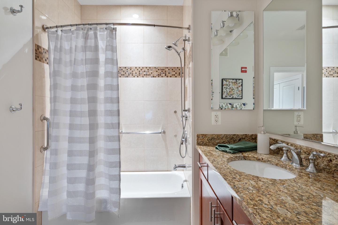 1023 N ROYAL ST #104, ALEXANDRIA, Virginia 22314, 1 Bedroom Bedrooms, ,1 BathroomBathrooms,Residential,For sale,1023 N ROYAL ST #104,VAAX2044788 MLS # VAAX2044788