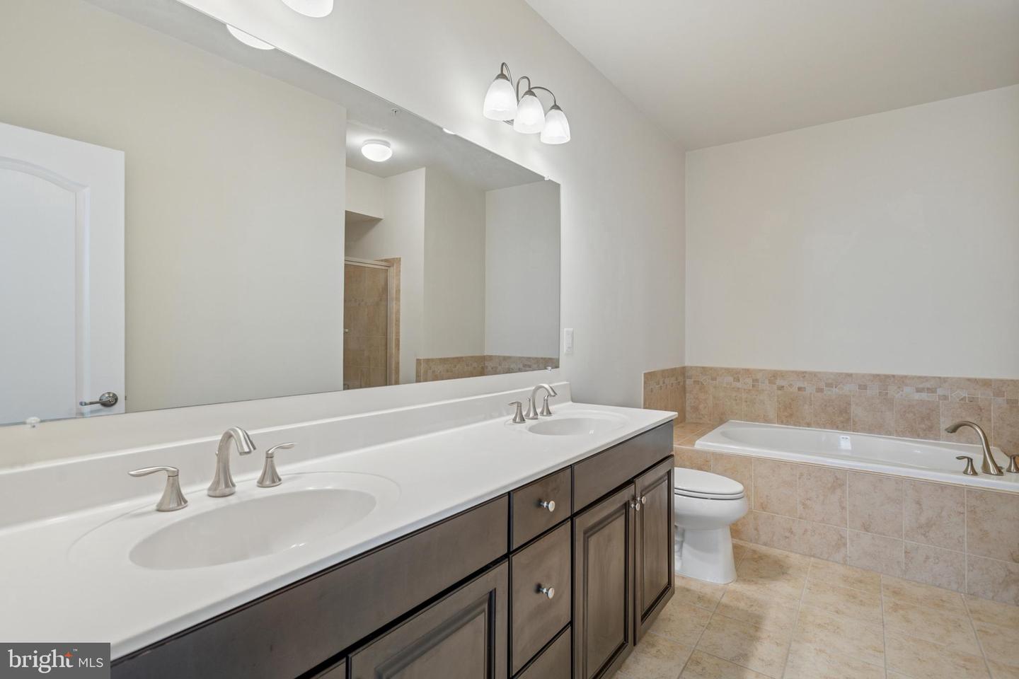 42621 CAPITOL VIEW TER, BROADLANDS, Virginia 20148, 3 Bedrooms Bedrooms, ,2 BathroomsBathrooms,Residential,For sale,42621 CAPITOL VIEW TER,VALO2095244 MLS # VALO2095244