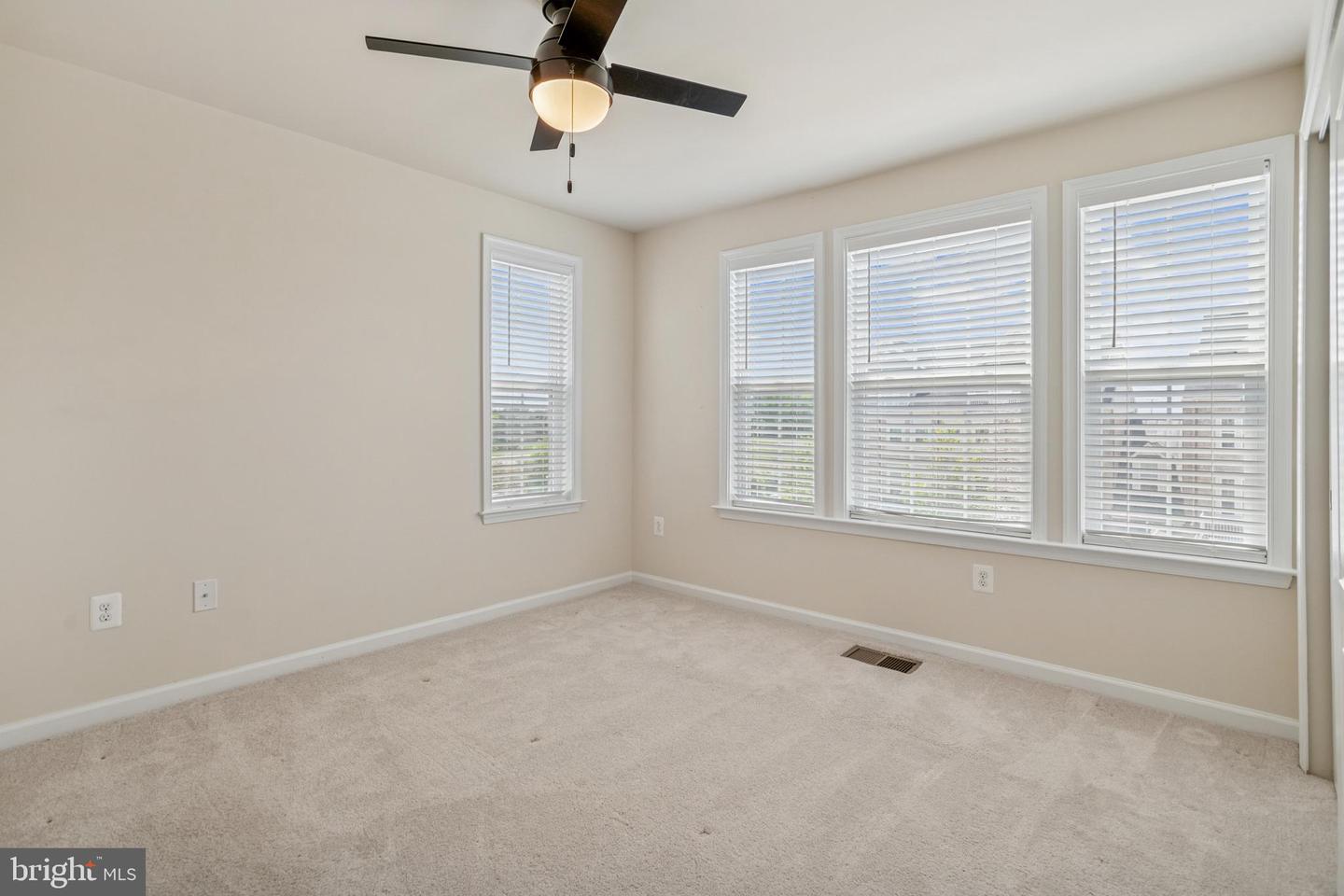 42621 CAPITOL VIEW TER, BROADLANDS, Virginia 20148, 3 Bedrooms Bedrooms, ,2 BathroomsBathrooms,Residential,For sale,42621 CAPITOL VIEW TER,VALO2095244 MLS # VALO2095244