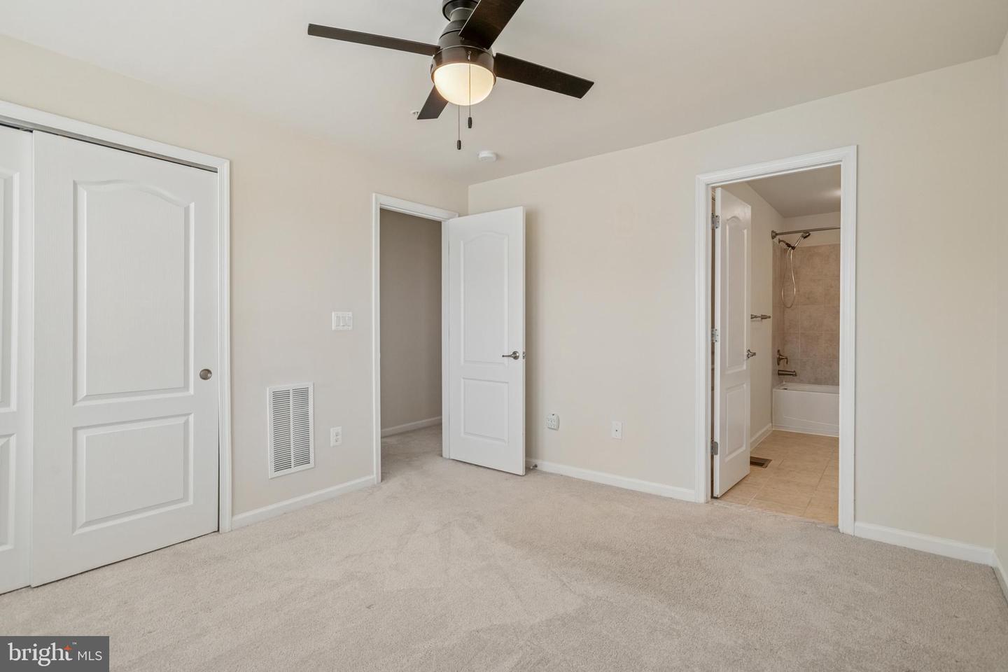 42621 CAPITOL VIEW TER, BROADLANDS, Virginia 20148, 3 Bedrooms Bedrooms, ,2 BathroomsBathrooms,Residential,For sale,42621 CAPITOL VIEW TER,VALO2095244 MLS # VALO2095244