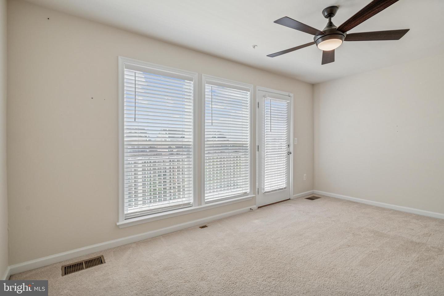 42621 CAPITOL VIEW TER, BROADLANDS, Virginia 20148, 3 Bedrooms Bedrooms, ,2 BathroomsBathrooms,Residential,For sale,42621 CAPITOL VIEW TER,VALO2095244 MLS # VALO2095244