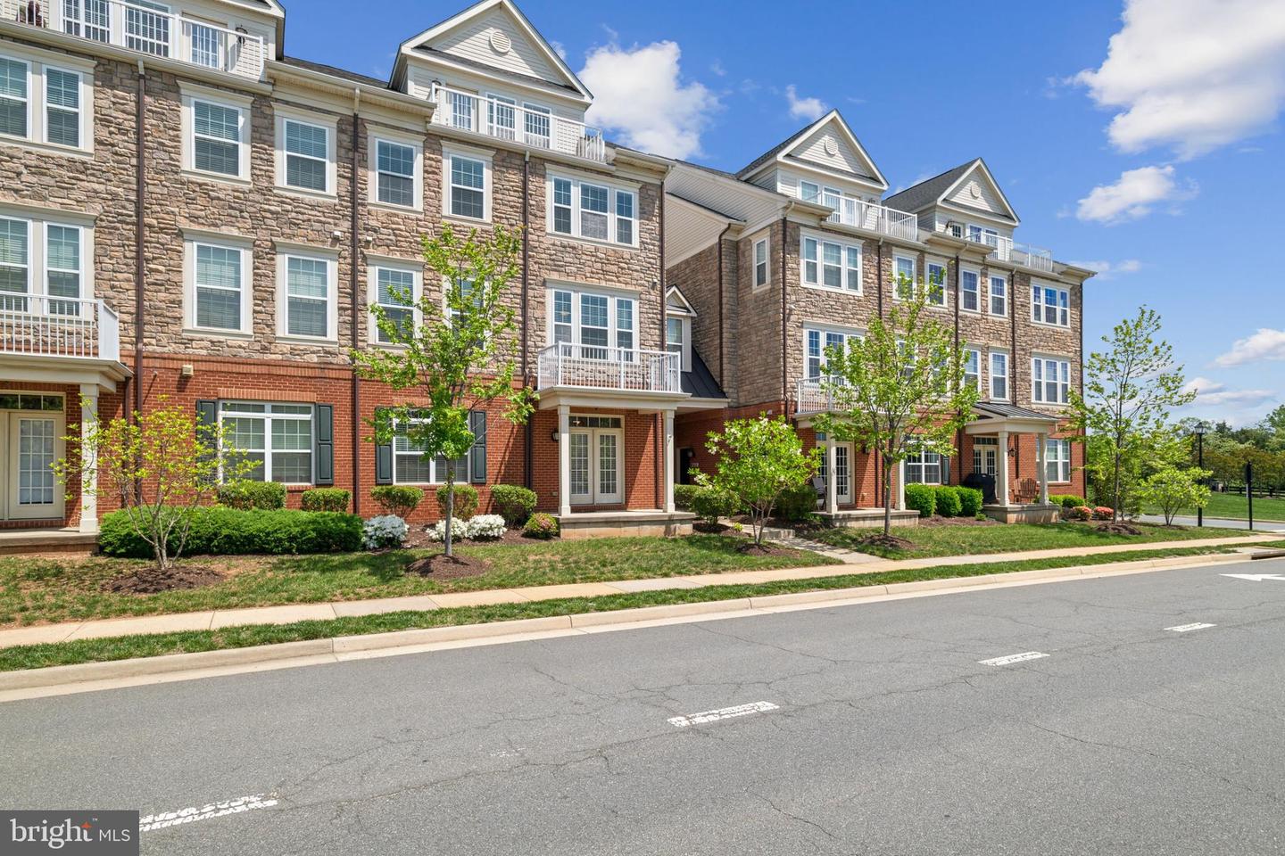 42621 CAPITOL VIEW TER, BROADLANDS, Virginia 20148, 3 Bedrooms Bedrooms, ,2 BathroomsBathrooms,Residential,For sale,42621 CAPITOL VIEW TER,VALO2095244 MLS # VALO2095244