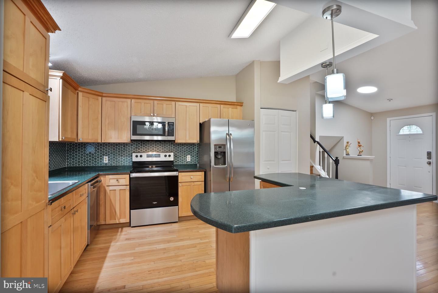 3237 BETHEL CHURCH DR, WOODBRIDGE, Virginia 22192, 3 Bedrooms Bedrooms, ,2 BathroomsBathrooms,Residential,For sale,3237 BETHEL CHURCH DR,VAPW2093650 MLS # VAPW2093650