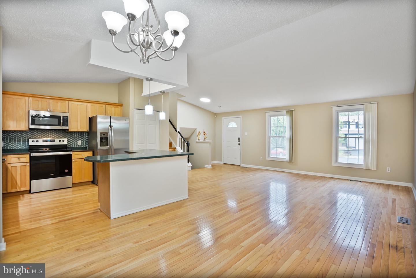 3237 BETHEL CHURCH DR, WOODBRIDGE, Virginia 22192, 3 Bedrooms Bedrooms, ,2 BathroomsBathrooms,Residential,For sale,3237 BETHEL CHURCH DR,VAPW2093650 MLS # VAPW2093650