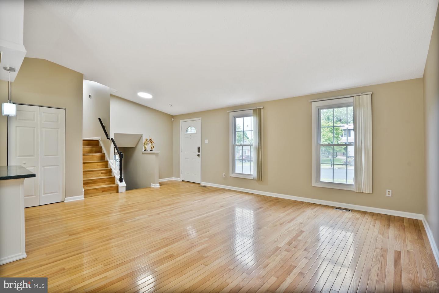 3237 BETHEL CHURCH DR, WOODBRIDGE, Virginia 22192, 3 Bedrooms Bedrooms, ,2 BathroomsBathrooms,Residential,For sale,3237 BETHEL CHURCH DR,VAPW2093650 MLS # VAPW2093650