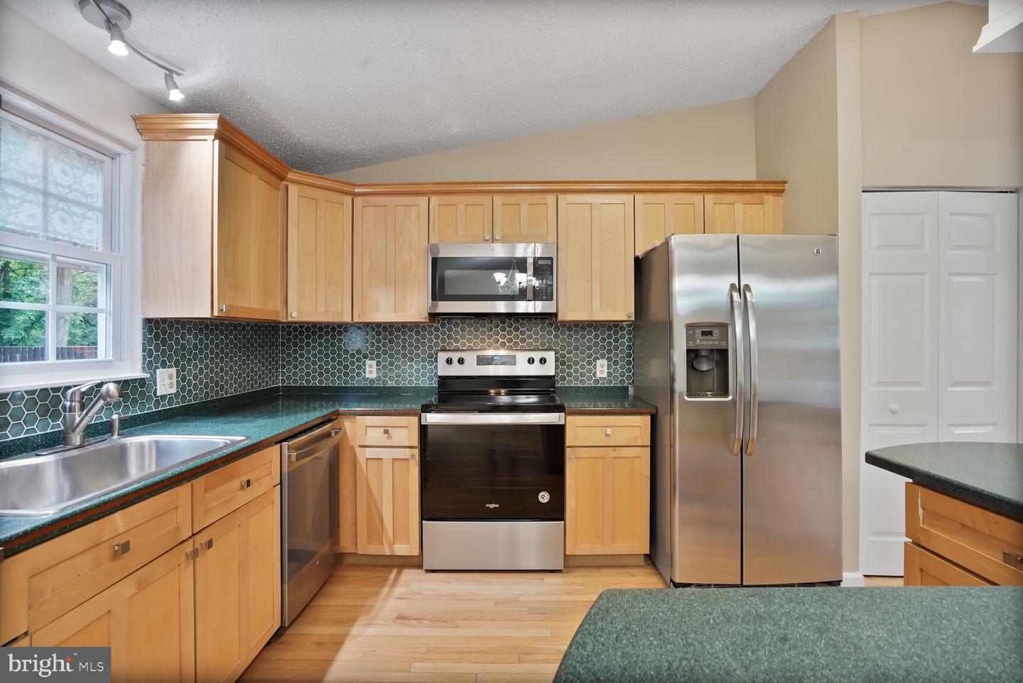 3237 BETHEL CHURCH DR, WOODBRIDGE, Virginia 22192, 3 Bedrooms Bedrooms, ,2 BathroomsBathrooms,Residential,For sale,3237 BETHEL CHURCH DR,VAPW2093650 MLS # VAPW2093650
