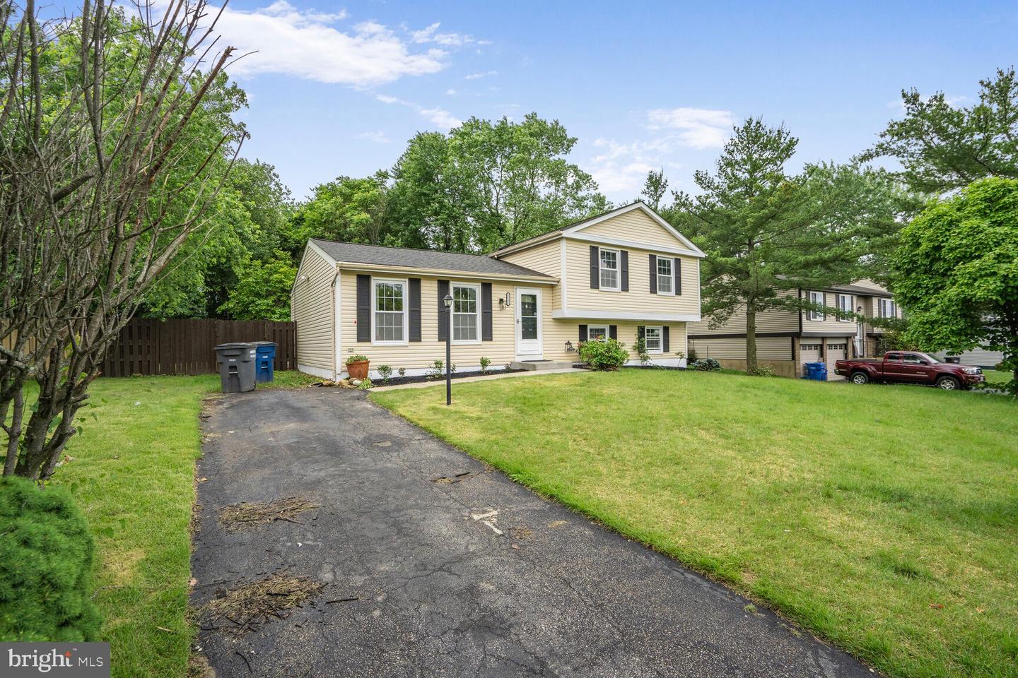 3237 BETHEL CHURCH DR, WOODBRIDGE, Virginia 22192, 3 Bedrooms Bedrooms, ,2 BathroomsBathrooms,Residential,For sale,3237 BETHEL CHURCH DR,VAPW2093650 MLS # VAPW2093650