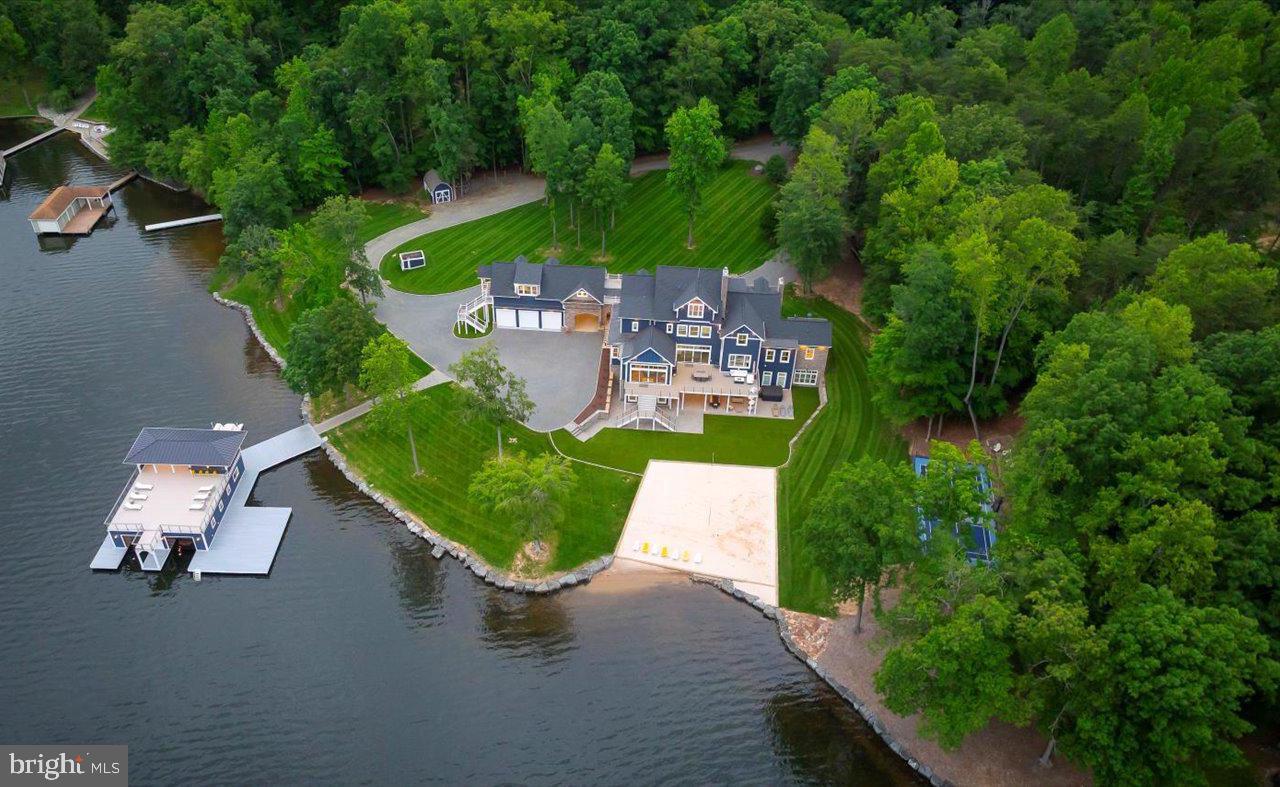542 TWIN LAKES LN, BUMPASS, Virginia 23024, 7 Bedrooms Bedrooms, 37 Rooms Rooms,7 BathroomsBathrooms,Residential,For sale,542 TWIN LAKES LN,VALA2007786 MLS # VALA2007786