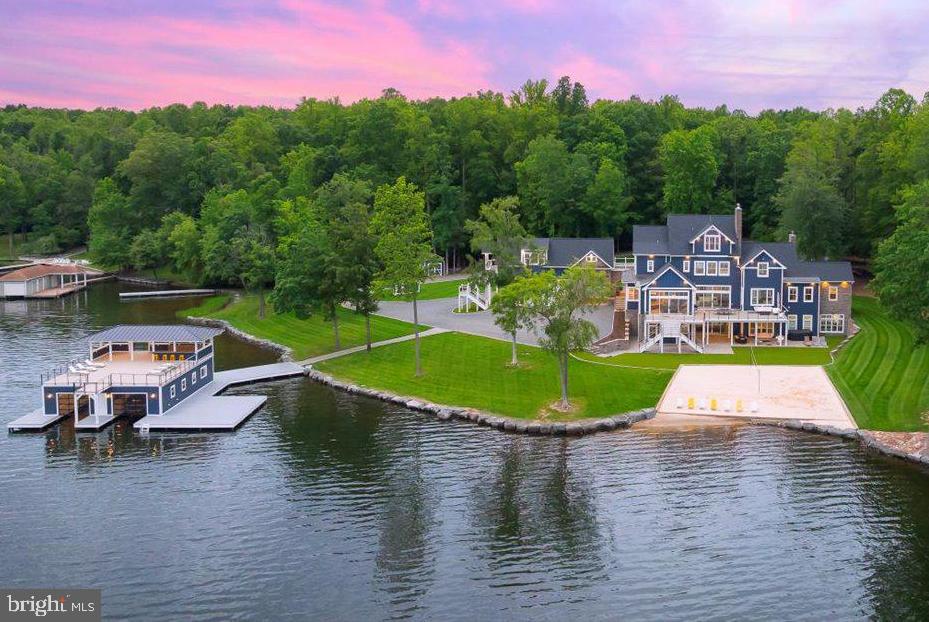 542 TWIN LAKES LN, BUMPASS, Virginia 23024, 7 Bedrooms Bedrooms, 37 Rooms Rooms,7 BathroomsBathrooms,Residential,For sale,542 TWIN LAKES LN,VALA2007786 MLS # VALA2007786