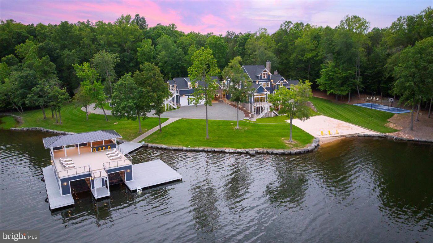 542 TWIN LAKES LN, BUMPASS, Virginia 23024, 7 Bedrooms Bedrooms, 37 Rooms Rooms,7 BathroomsBathrooms,Residential,For sale,542 TWIN LAKES LN,VALA2007786 MLS # VALA2007786