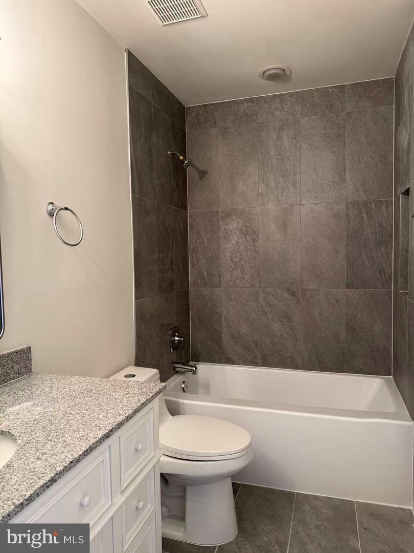 500 ROLAND ST SW, VIENNA, Virginia 22180, 5 Bedrooms Bedrooms, ,4 BathroomsBathrooms,Residential,For sale,500 ROLAND ST SW,VAFX2238646 MLS # VAFX2238646