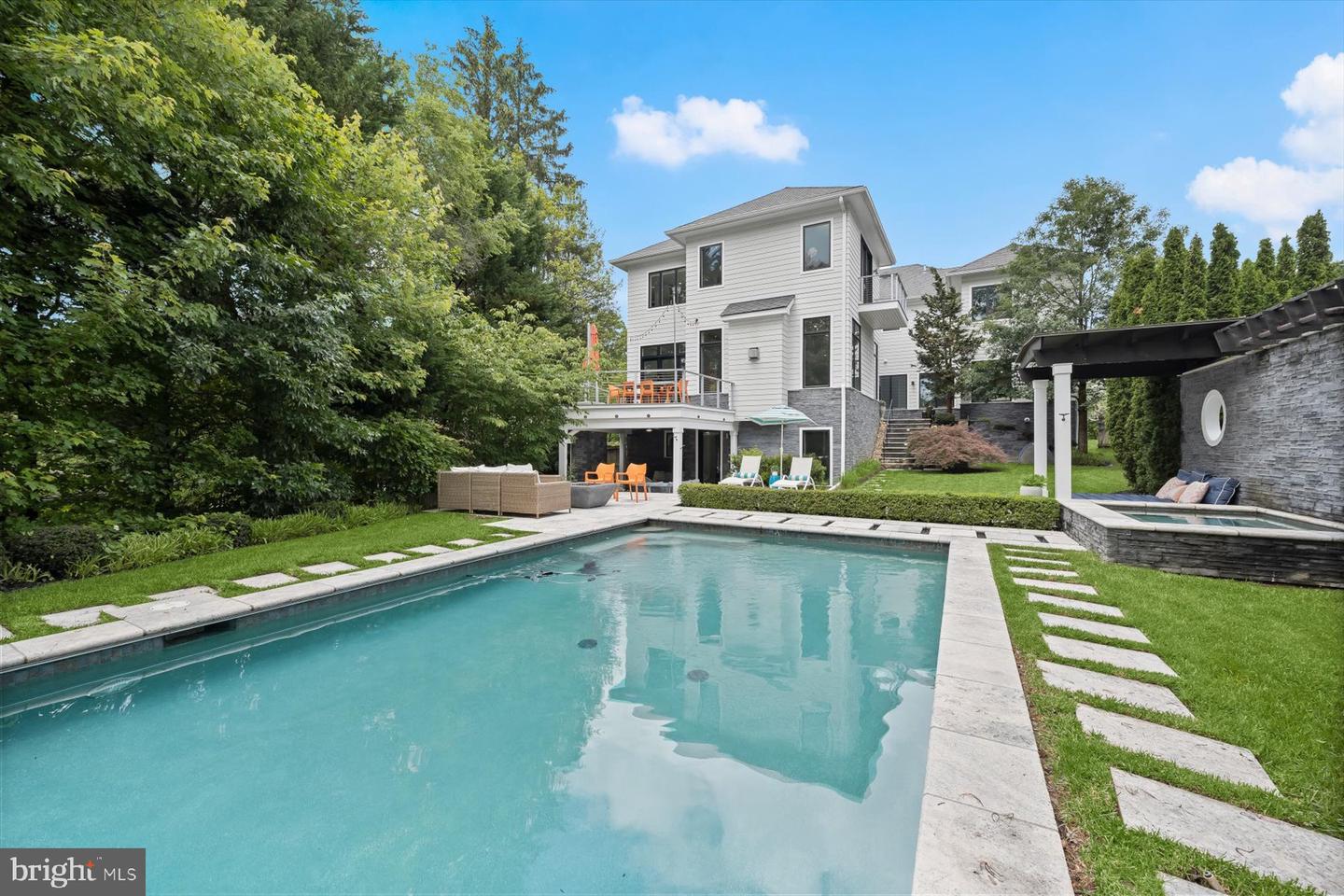 4012 N UPLAND ST, ARLINGTON, Virginia 22207, 5 Bedrooms Bedrooms, ,4 BathroomsBathrooms,Residential,For sale,4012 N UPLAND ST,VAAR2057102 MLS # VAAR2057102