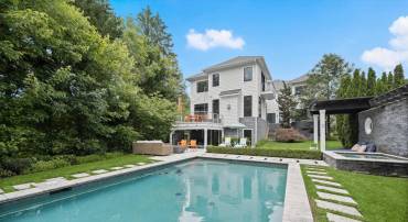 4012 N UPLAND ST, ARLINGTON, Virginia 22207, 5 Bedrooms Bedrooms, ,4 BathroomsBathrooms,Residential,For sale,4012 N UPLAND ST,VAAR2057102 MLS # VAAR2057102