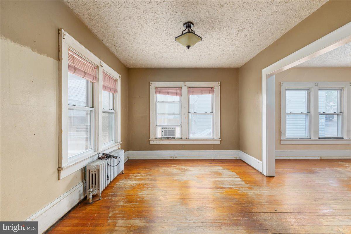 21 W PALL MALL ST, WINCHESTER, Virginia 22601, 4 Bedrooms Bedrooms, ,1 BathroomBathrooms,Residential,For sale,21 W PALL MALL ST,VAWI2007630 MLS # VAWI2007630