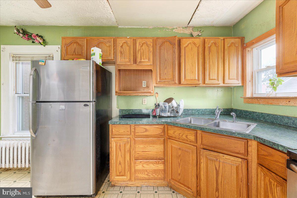21 W PALL MALL ST, WINCHESTER, Virginia 22601, 4 Bedrooms Bedrooms, ,1 BathroomBathrooms,Residential,For sale,21 W PALL MALL ST,VAWI2007630 MLS # VAWI2007630
