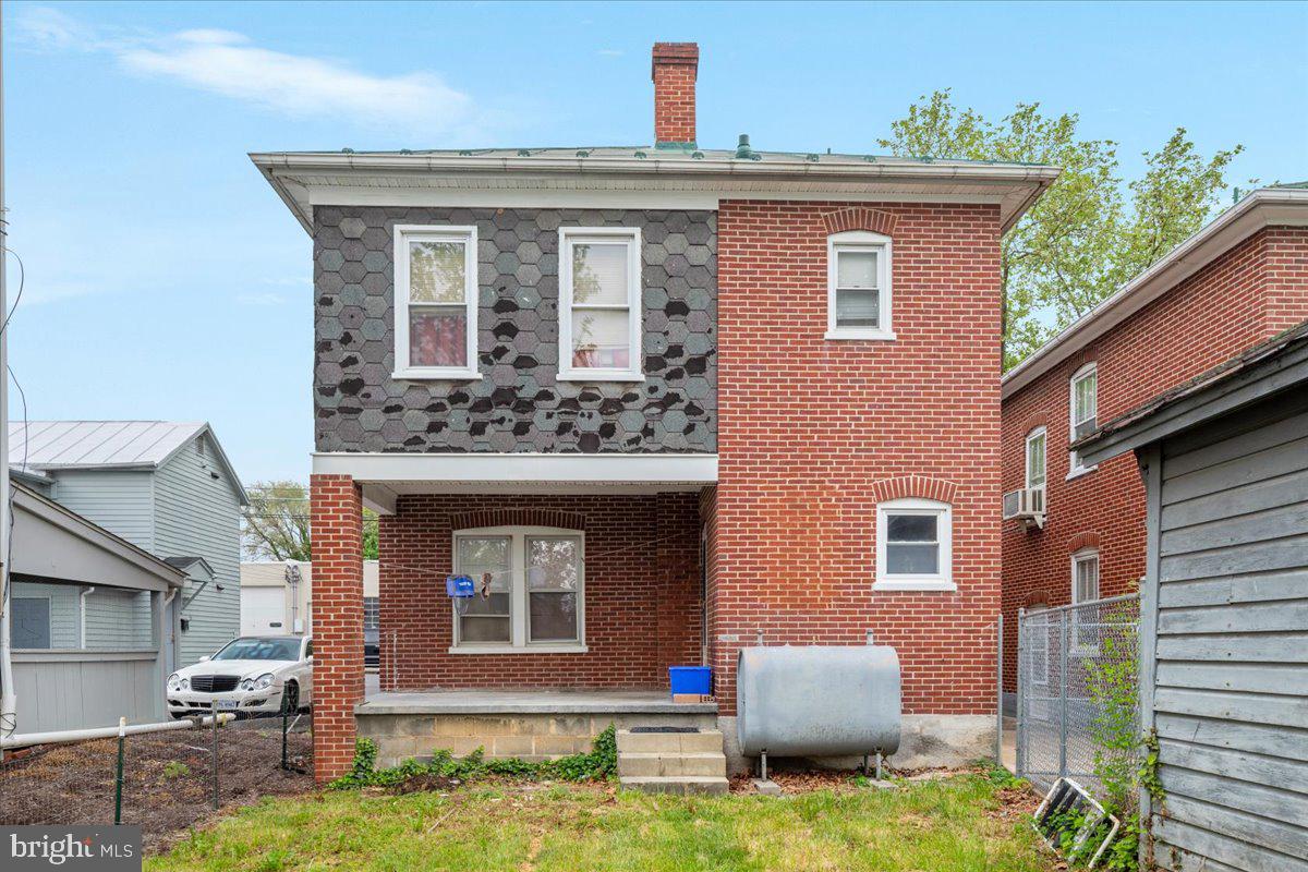 21 W PALL MALL ST, WINCHESTER, Virginia 22601, 4 Bedrooms Bedrooms, ,1 BathroomBathrooms,Residential,For sale,21 W PALL MALL ST,VAWI2007630 MLS # VAWI2007630