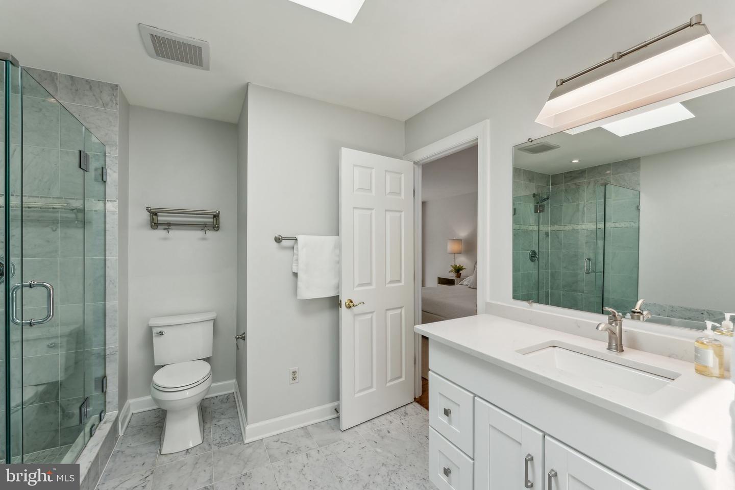 3240 RESERVOIR RD NW, WASHINGTON, District Of Columbia 20007, 3 Bedrooms Bedrooms, ,4 BathroomsBathrooms,Residential,For sale,3240 RESERVOIR RD NW,DCDC2199274 MLS # DCDC2199274
