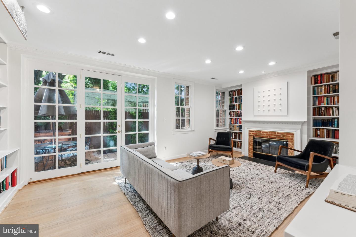 3240 RESERVOIR RD NW, WASHINGTON, District Of Columbia 20007, 3 Bedrooms Bedrooms, ,4 BathroomsBathrooms,Residential,For sale,3240 RESERVOIR RD NW,DCDC2199274 MLS # DCDC2199274