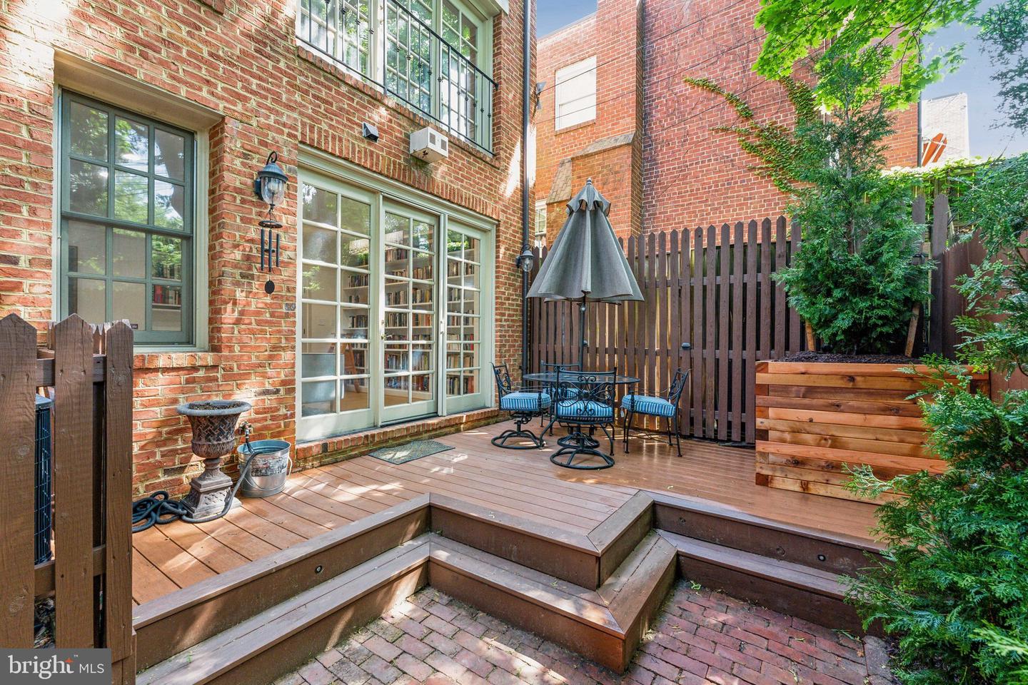 3240 RESERVOIR RD NW, WASHINGTON, District Of Columbia 20007, 3 Bedrooms Bedrooms, ,4 BathroomsBathrooms,Residential,For sale,3240 RESERVOIR RD NW,DCDC2199274 MLS # DCDC2199274