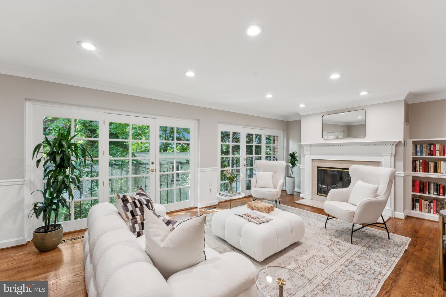 3240 RESERVOIR RD NW, WASHINGTON, District Of Columbia 20007, 3 Bedrooms Bedrooms, ,4 BathroomsBathrooms,Residential,For sale,3240 RESERVOIR RD NW,DCDC2199274 MLS # DCDC2199274