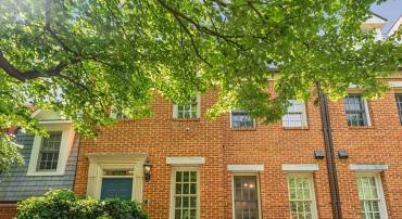 3240 RESERVOIR RD NW, WASHINGTON, District Of Columbia 20007, 3 Bedrooms Bedrooms, ,4 BathroomsBathrooms,Residential,For sale,3240 RESERVOIR RD NW,DCDC2199274 MLS # DCDC2199274