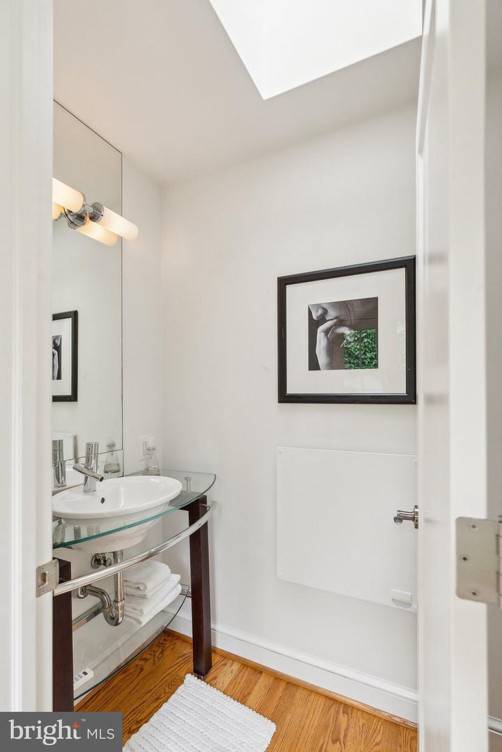 3309 Q ST NW, WASHINGTON, District Of Columbia 20007, 3 Bedrooms Bedrooms, ,2 BathroomsBathrooms,Residential,For sale,3309 Q ST NW,DCDC2199276 MLS # DCDC2199276