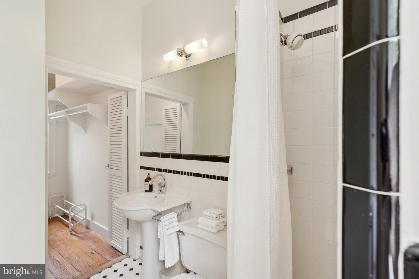 3309 Q ST NW, WASHINGTON, District Of Columbia 20007, 3 Bedrooms Bedrooms, ,2 BathroomsBathrooms,Residential,For sale,3309 Q ST NW,DCDC2199276 MLS # DCDC2199276