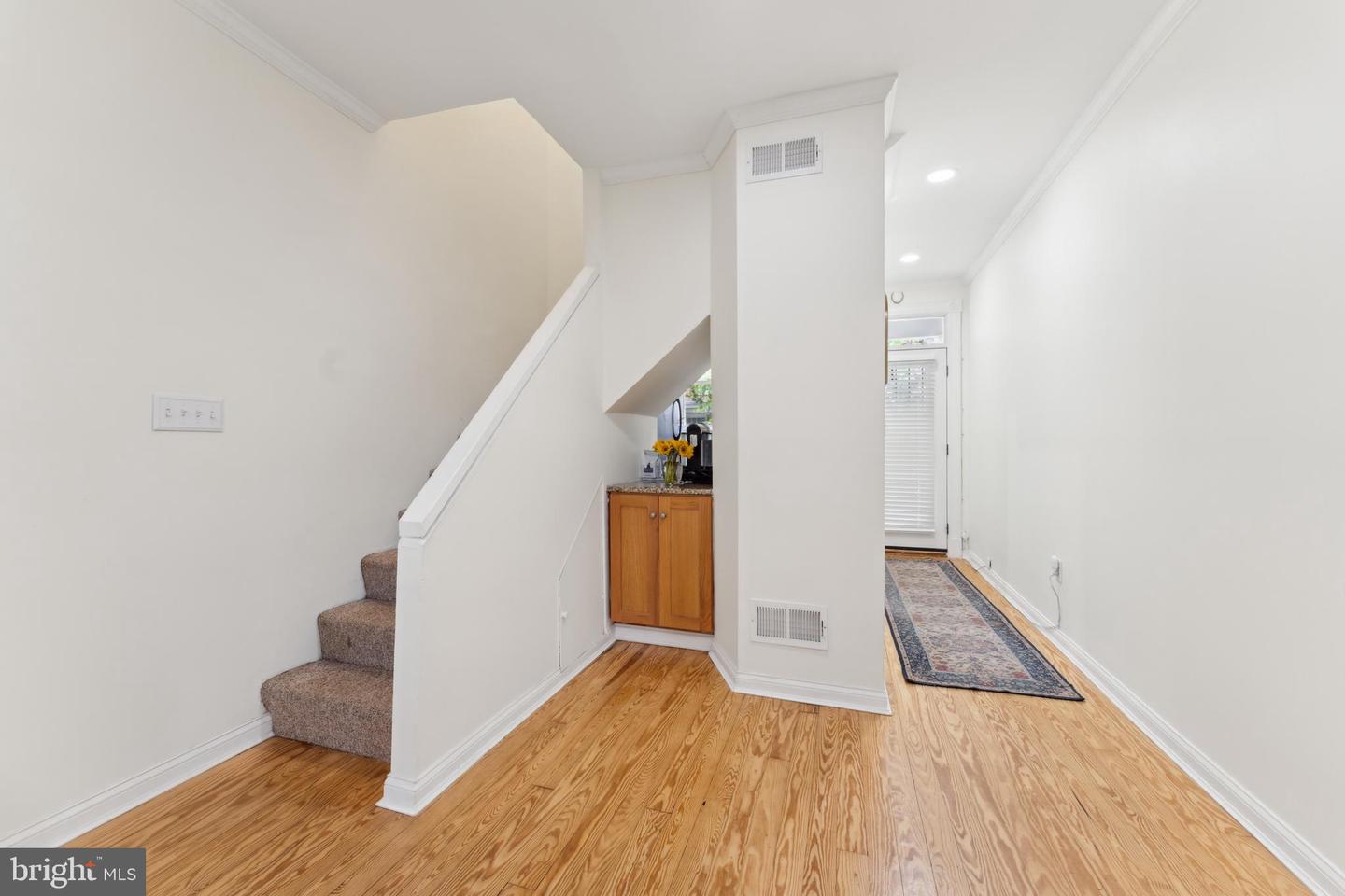 1215 WALTER ST SE, WASHINGTON, District Of Columbia 20003, 2 Bedrooms Bedrooms, ,1 BathroomBathrooms,Residential,For sale,1215 WALTER ST SE,DCDC2199610 MLS # DCDC2199610