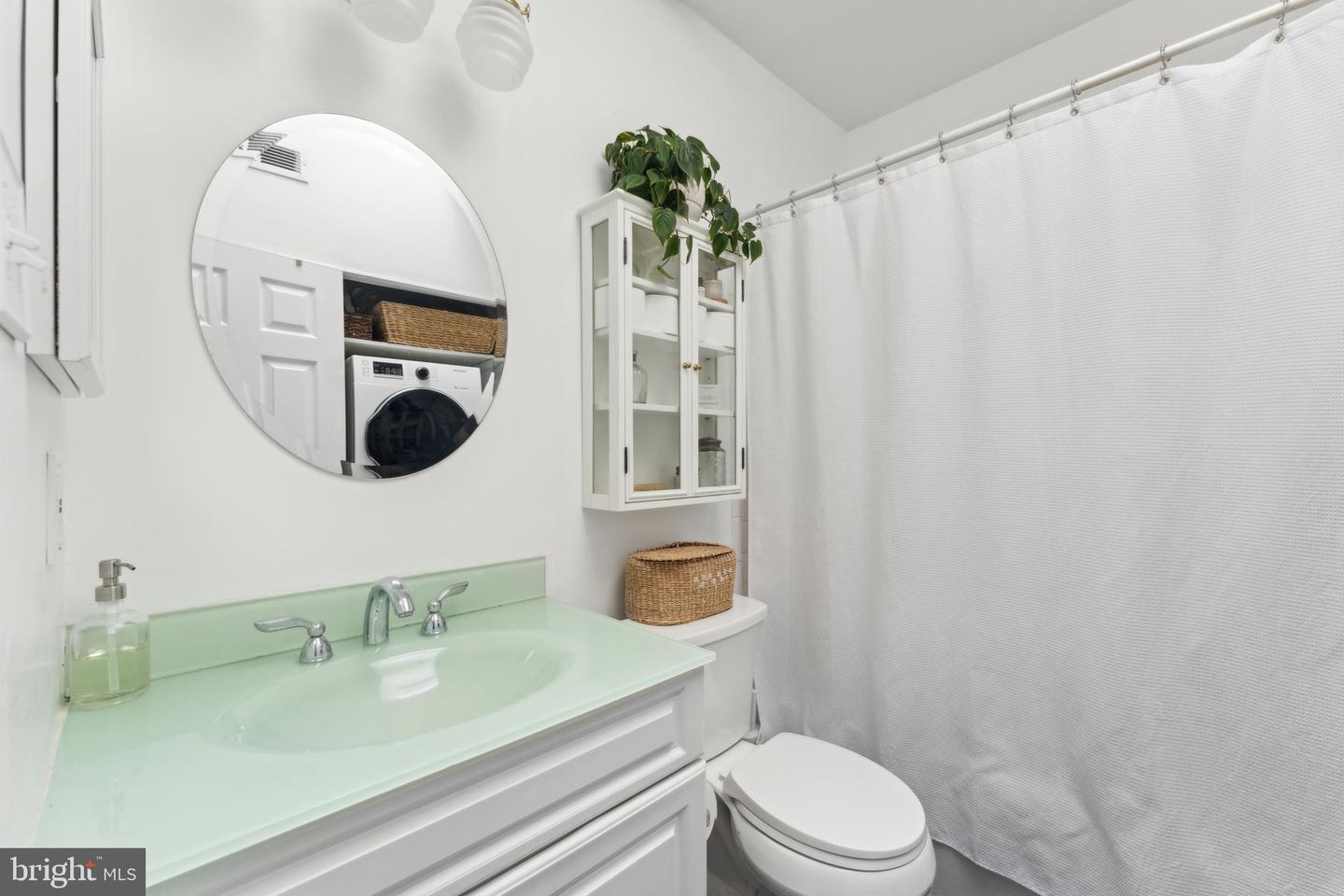 1215 WALTER ST SE, WASHINGTON, District Of Columbia 20003, 2 Bedrooms Bedrooms, ,1 BathroomBathrooms,Residential,For sale,1215 WALTER ST SE,DCDC2199610 MLS # DCDC2199610