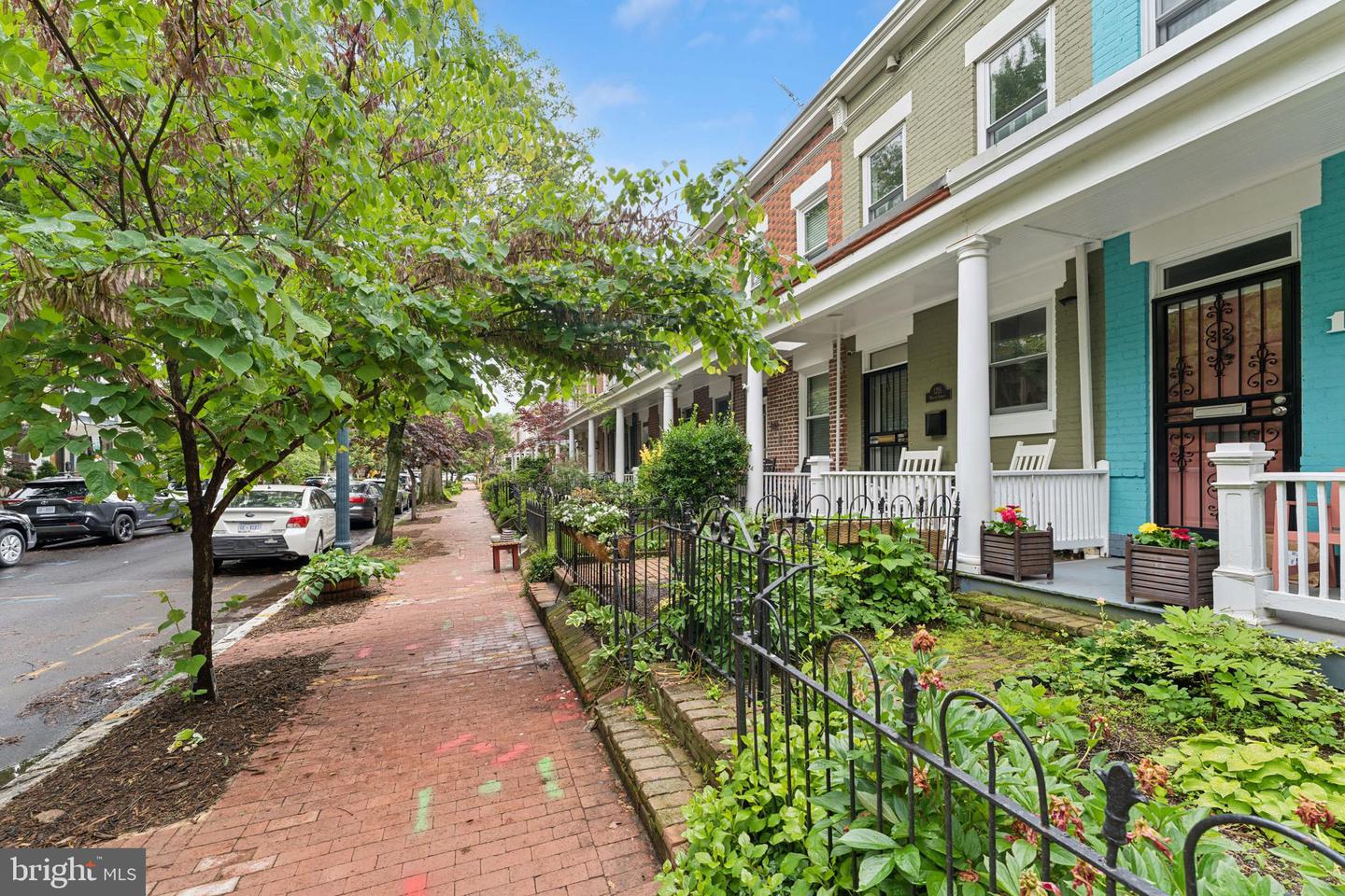1215 WALTER ST SE, WASHINGTON, District Of Columbia 20003, 2 Bedrooms Bedrooms, ,1 BathroomBathrooms,Residential,For sale,1215 WALTER ST SE,DCDC2199610 MLS # DCDC2199610