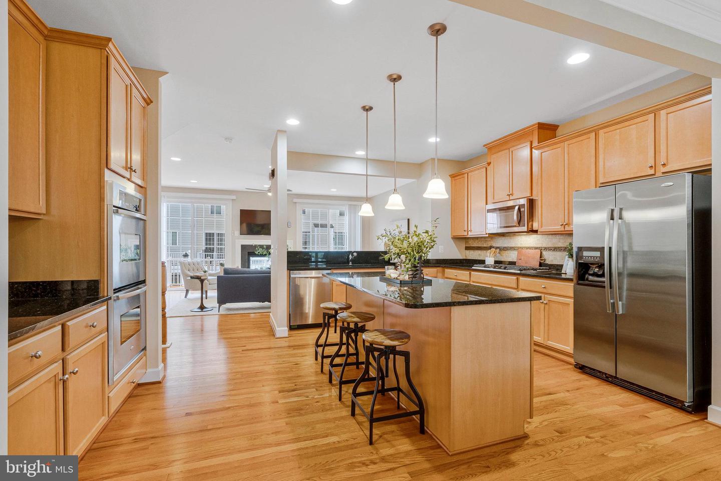 109 ANTHEM AVE, HERNDON, Virginia 20170, 3 Bedrooms Bedrooms, ,2 BathroomsBathrooms,Residential,For sale,109 ANTHEM AVE,VAFX2239574 MLS # VAFX2239574